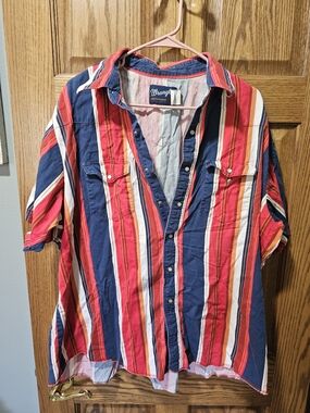 Wrangler Men’s Red & Navy Striped Button-Up Shirt Vintage XL-2XL